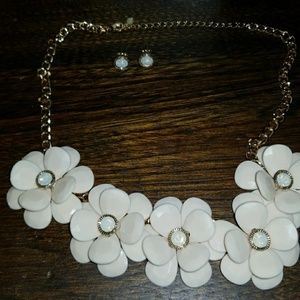 Flower and earring set